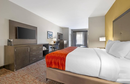 Elizabethtown Hotel | B/W Plus Elizabethtown Inn & Suites
