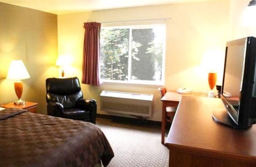 Kellogg House | Bargain Stay In The Silver Valley! Pet-Friendly Property, Free Breakfast