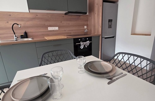 Arena Apartment | Bas de villa 5 min from the sea