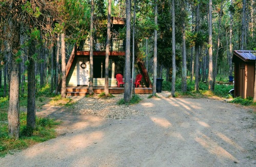 Island Park House | Basecamp @ Island Park - Completely renovated - 25 min to Yellowstone