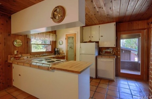 Wishon Cabin | Bass Lake Cabin only 1.5 miles to the lake. Hiking trails on the property.