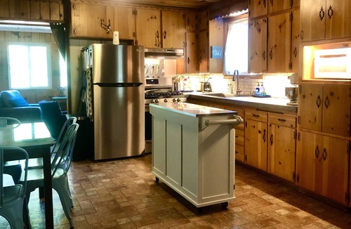 Wishon Cabin | Bass Lake Wildlife Crossing & Yosemite Base Camp