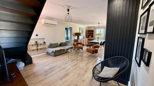 Bastia Apartment | Bastia - Very spacious 130m2 Villa Top Apartment with Garden, 2 AC Bedrooms, Near Port, City Center, and Beaches in Bastia"