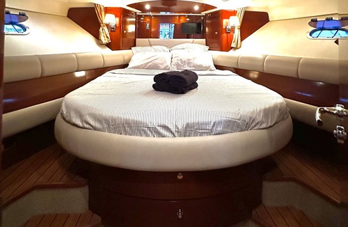 Corse-du-Sud Boat Rental | Bateau Hope