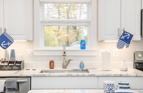 Hillsmere Shores House | Bay Ridge house by Quiet Waters Park, Thomas Point Park