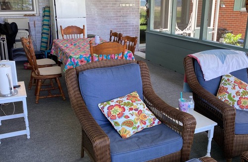 Cambridge House | BayDreams - IronMan/Eagleman Retreat on the bay
