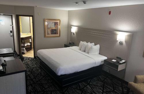 Monroe Hotel | Baymont By Wyndham Monroe Ohio