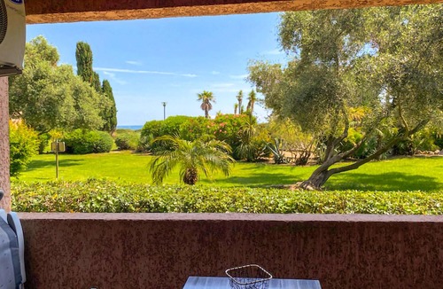 Moriani-Plage Apartment | Beach front apartment in Moriani Plage