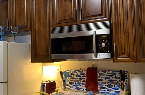 Cottage Line Condo | Beach Side Hideaway 1 Bedroom Condo by RedAwning