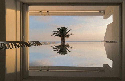 Kropia House | Beachfront Athenian Riviera 4BR 2 Kitchens