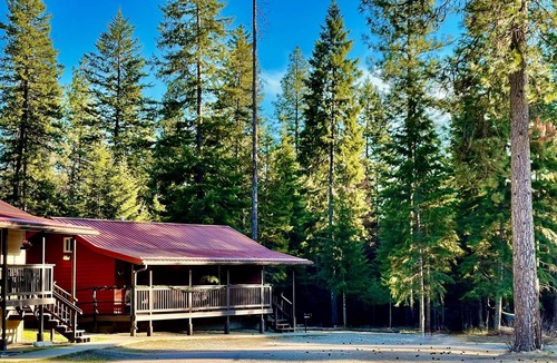 Thompson Falls Cabin | Bear Creek Resort, Upper cabin suite (1 king bed), Upper cabin suite (1 king bed)