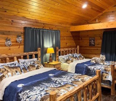 Thompson Falls Hotel | Bear creek resort