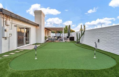 New Papago Parkway House | Beatrice Mini-Resort Scottsdale