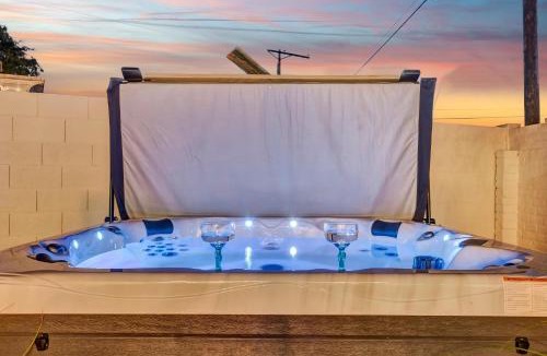 New Papago Parkway House | Beatrice Mini-Resort Scottsdale