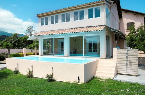 Santa-Lucia-di-Moriani House | Beautiful private villa for 8 people with private pool, TV, patio, pets allowed and panoramic view