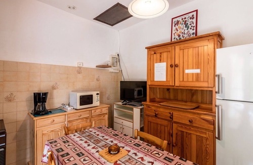 Santa-Lucia-di-Moriani House | Beautiful apartment in villa for 6 guests with A/C, WIFI, TV, terrace and pets allowed