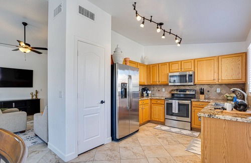 Springfield House | Beautiful 2/2 in Springfield 55+ Golf Community 30 night minimum
