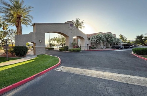 Ahwatukee Foothills Condo | Beautiful 2-bedroom Ground Level Condo