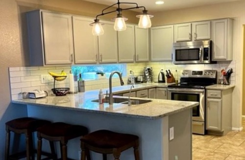 North Scottsdale House | Beautiful 2 BR Plus Loft, Attached 2 Car Garage, Recently Updated!