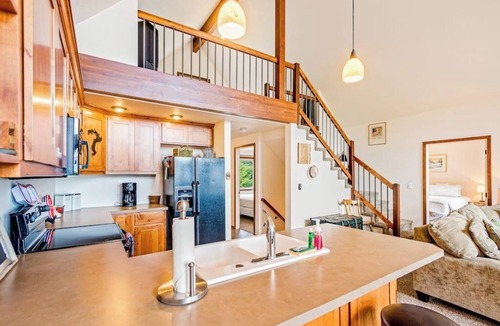 Sagle House | Beautiful 3-story home with lake/bay views, deck, grill, firepit & fireplace