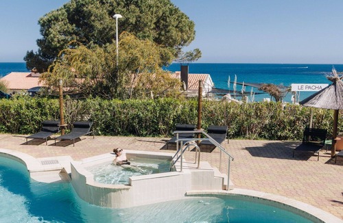 Tarcu Apartment | Beautiful apartment for 6 people with WIFI, A/C, pool, terrace, pets allowed and panoramic view