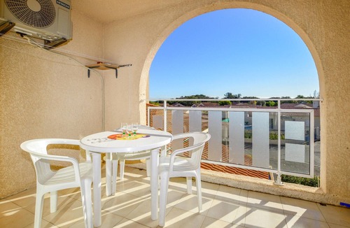 Prunete Apartment | Beautiful apartment in Prunete with swimming pool