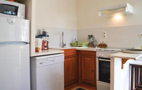 Sollacaro Apartment | Beautiful Apartment In Sollacaro