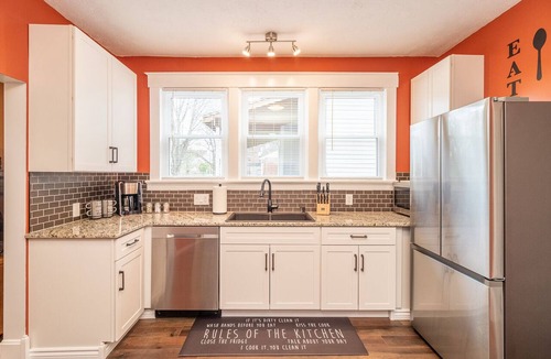East Price Hill Apartment | Beautiful Apartment! Only 4 Miles From Downtown Cincinnati