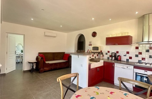 Aregno Apartment | Beautiful apartment with garden