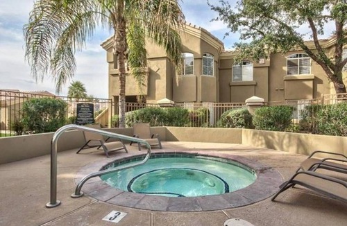 Paradise Valley Village Condo | Beautiful Bella Terra of Paradise Valley Pool and Hot Tub
