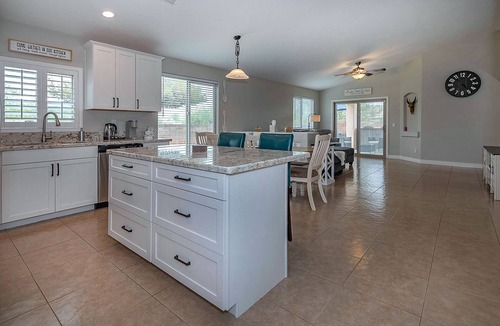 Oro Valley House | Beautiful desert family home