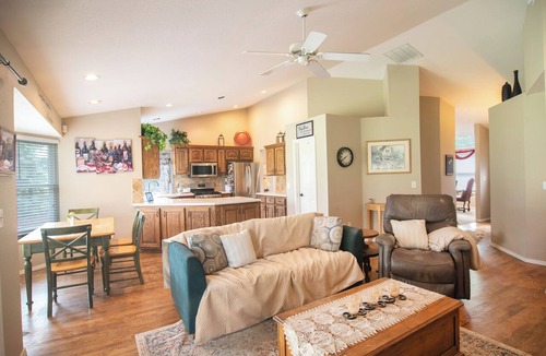 Eagle House | Beautiful Golf Course Getaway in Charming Eagle, ID!