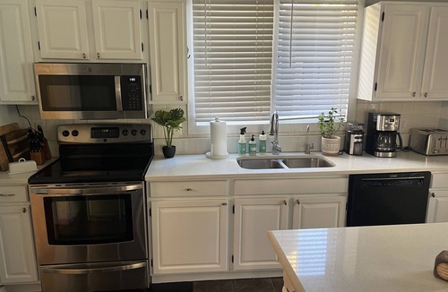 Wilmington Historic District House | Beautiful home in downtown historic core just 2 blocks from Cape Fear river!