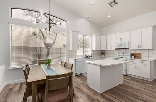 Chandler House | Beautiful Home in Gated Community