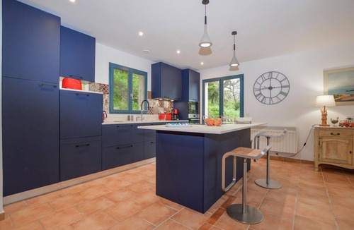 Nessa House | Beautiful home in Nessa