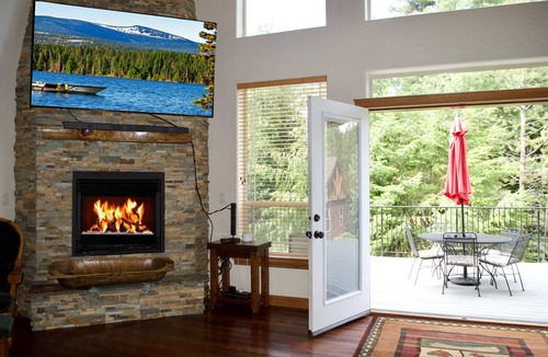 Priest River House | Beautiful home on the 10th green on Priest Lake Golf Course