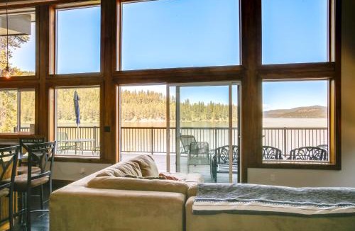 Carey Bay House | Beautiful Lake Coeur d'Alene Retreat: Deck & View!
