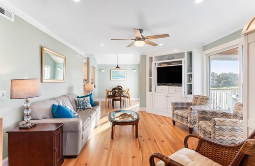 Isle of Palms House | Beautiful Marsh & Golf view. Walking distance to the beach & Conference Center.