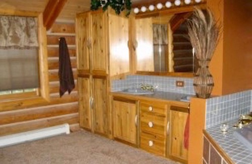 Wisdom House | Beautiful Mountain Lodge - Big Hole Valley, Montana