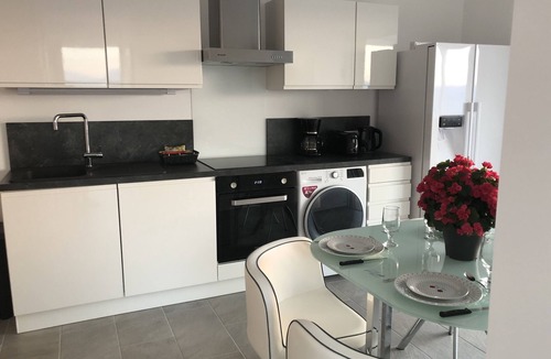 Albitreccia Apartment | BEAUTIFUL NEW APARTMENT WITH STUNNING VIEWS OF AJACCIO BAY AND POOL