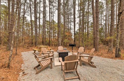 New Bern Apartment | Beautiful New Bern Studio Cabin w/Fire Pit!