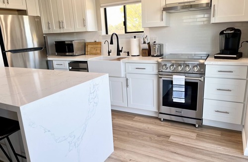 Central Scottsdale House | Beautiful NEW Rental in Scottsdale - Private - On Over an Acre Property!