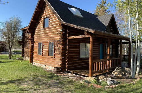 Garden City Cabin | Beautiful newly renovated cabin directly across from Bear Lake.