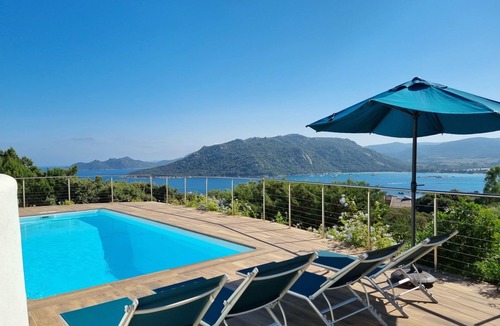 Santa Giulia Villa | Beautiful private villa for 8 people with private pool, A/C, WIFI, terrace and pets allowed
