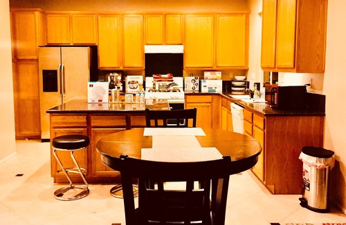 Fontana House | Beautiful Single Family Home near ONTARIO/LOS ANGELES AREA