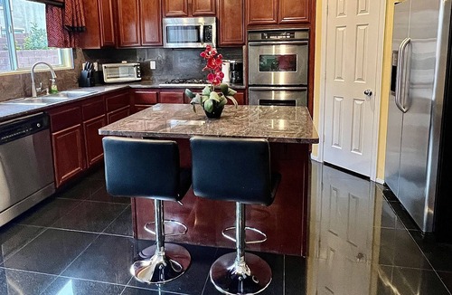 North Las Vegas House | Beautiful spacious house with lots of room for family and friends.