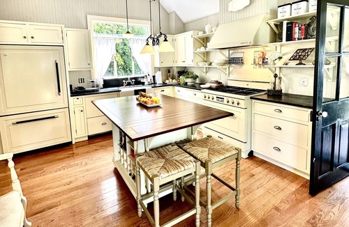 Put-in-Bay House | Beautiful , upscale historic home new to the short term rental market