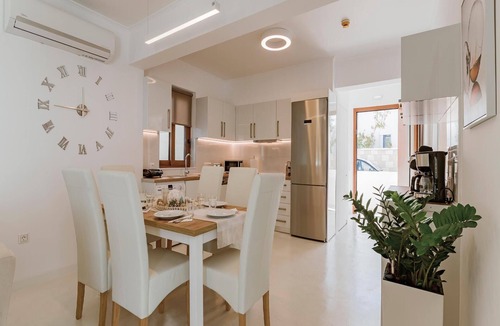 Gennadi House | Beautiful Villa Oriens in Gennadio