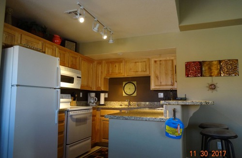 Mesquite Condo | BEAUTIFULLY DECORATED, QUALITY ACCOMMODATIONS NEXT TO WOLF CREEK GOLF COURSE