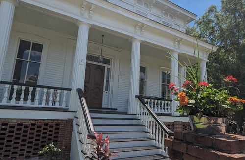 Wilmington Historic District House | Beautifully Restored Modern Flair Greek Revival Estate in Downtown Wilmington